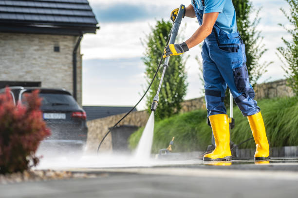 Best Pool Deck Cleaning  in Ashland, IL